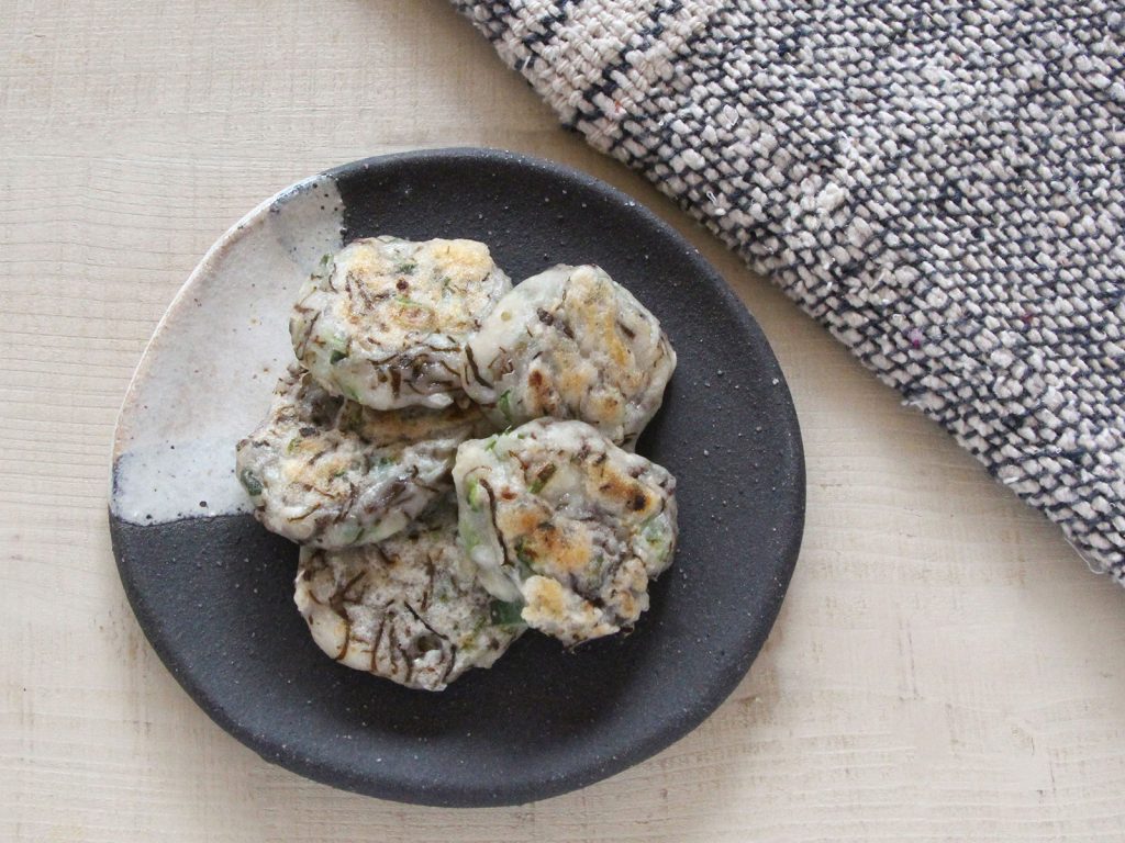 mogcookの離乳食レシピ　魚とオクラのもずく焼き