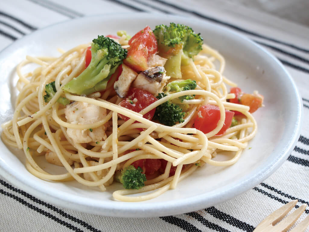 mogcookのお魚離乳食レシピ　魚とトマトの冷製パスタ