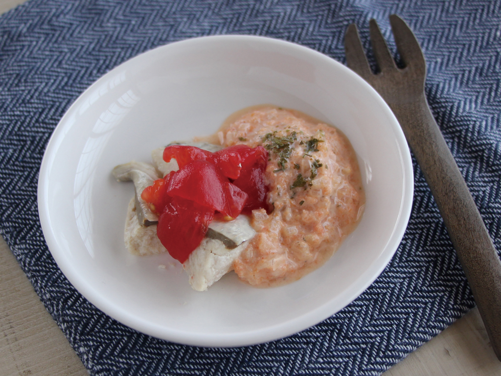 mogcookのお魚離乳食レシピ　蒸し魚のカルパッチョ　ヨーグルトソースかけ